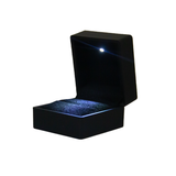 (030904) Estuche inova Negro con luz Led para anillo (6x6.5x5cm)