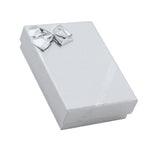 021219 (CM5IPL) Caja con moño color plata para cadena, aretes y anillo (9.5 x 7 x2.7 cm)