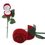 031634 (ROSAC) Estuche para anillo / rosa roja con tallo (4.2 x 4 x 24 cm)